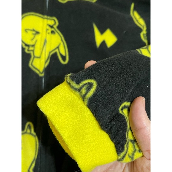 Pokémon Pikachu Big Kid Pajamas Onesie with Hood Yellow Size Large 12/14 - Picture 2 of 8